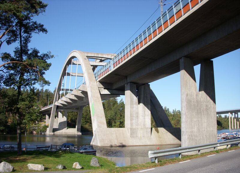 Fil:Stäketbron 2009.jpg