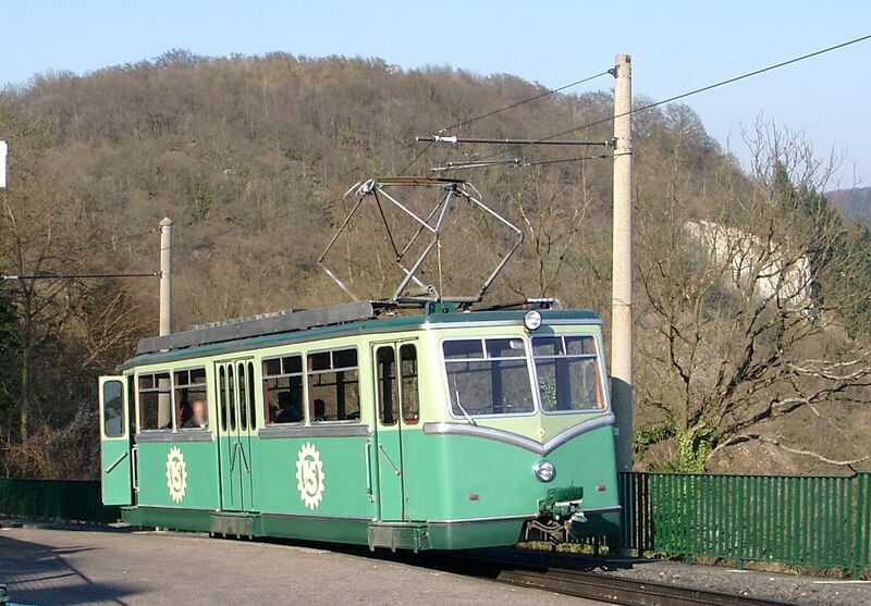 Fil:Drachenfelsbahn Bergstation.jpg