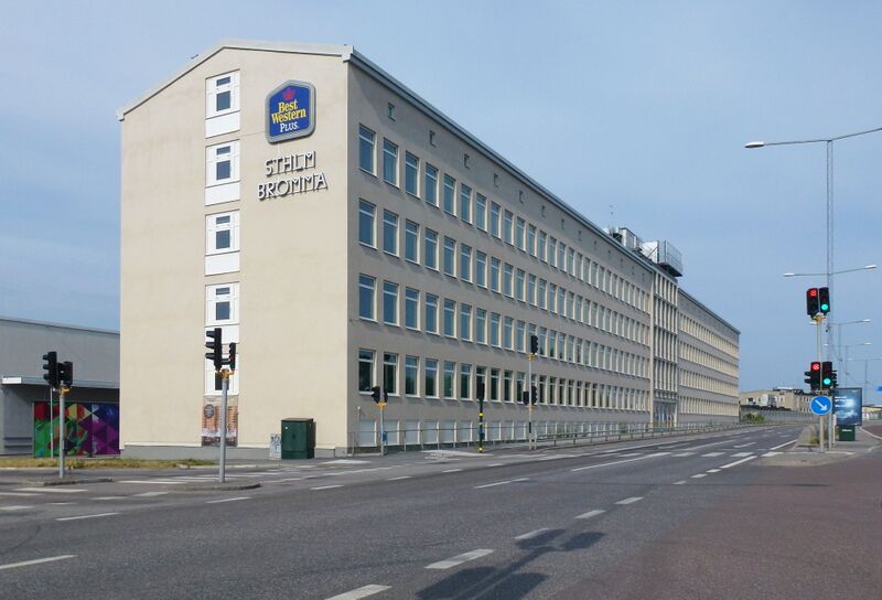 Fil:SAS huvudkontor Bromma 2014.jpg