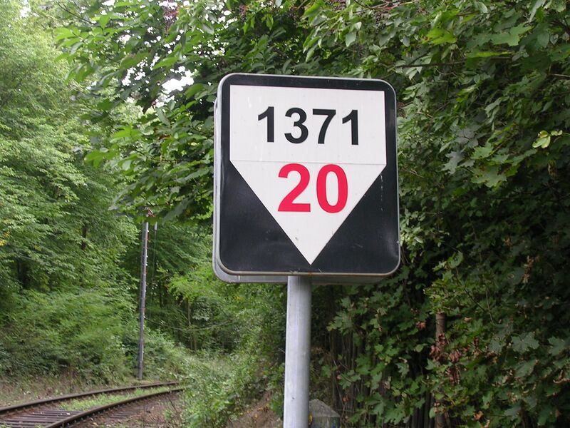 Fil:Skloník-klesání.jpg