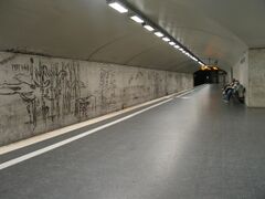 "Ristningar i betong" på Östermalmstorg
