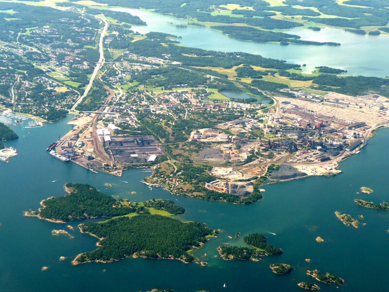 Fil:Oxelösund luftbild 2012b.jpg