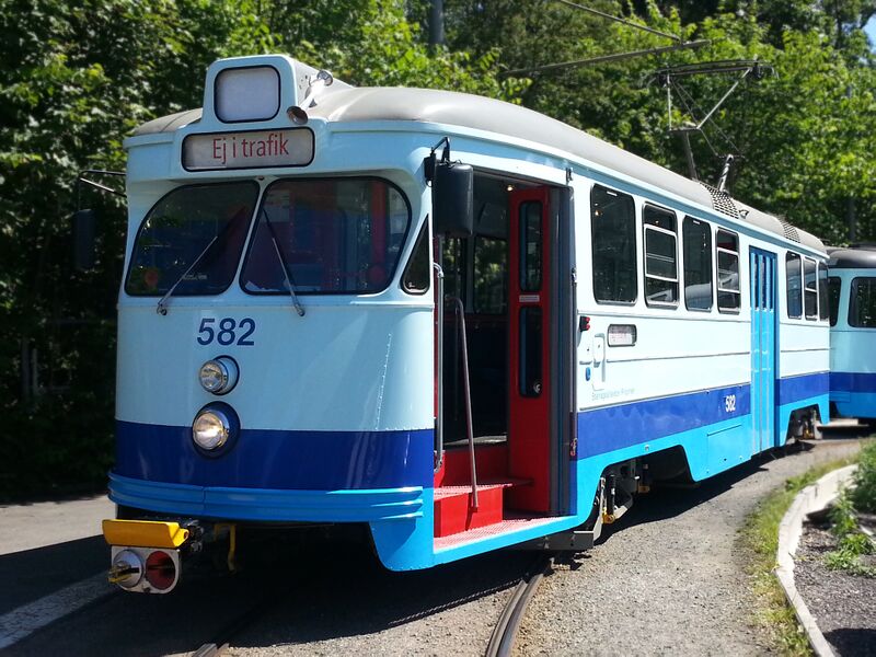 Fil:M25 582, juni 2014.jpg
